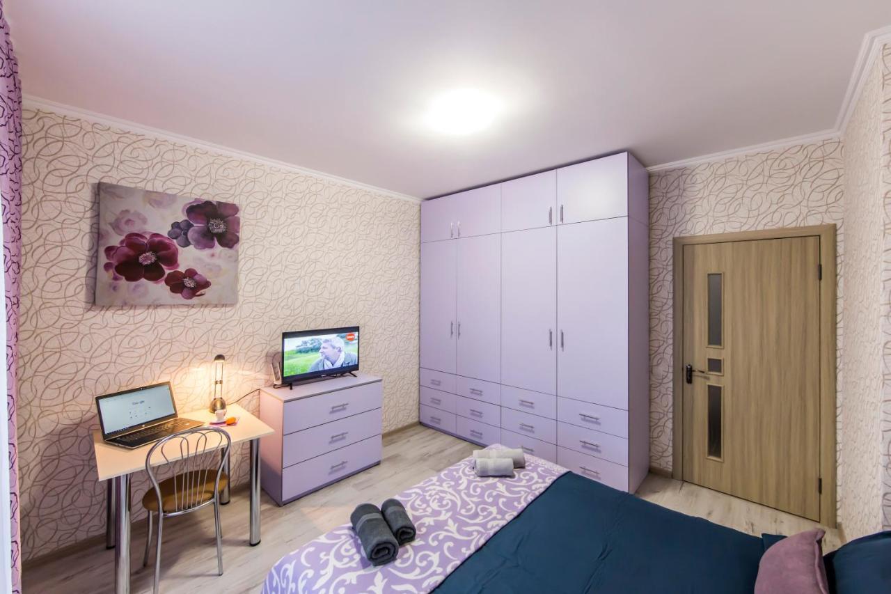 Стильные Апартаменты,Метро Вырлица,Метро Харьковская Kyiv Exterior photo