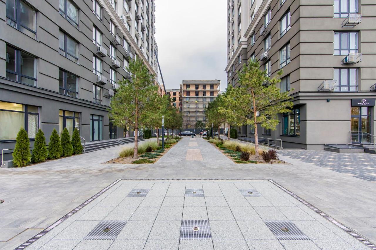 Стильные Апартаменты,Метро Вырлица,Метро Харьковская Kyiv Exterior photo