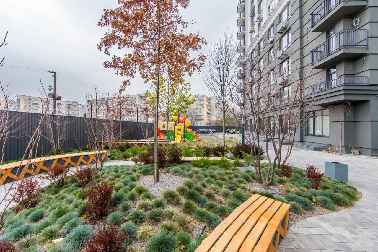 Стильные Апартаменты,Метро Вырлица,Метро Харьковская Kyiv Exterior photo